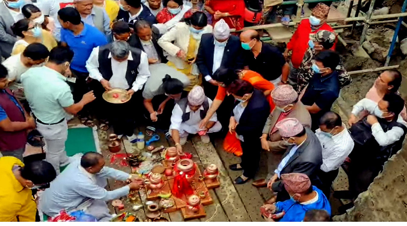 रुद्रायणी देवीको मन्दिर : पुनःनिर्माणको काम अझै सकिएन्