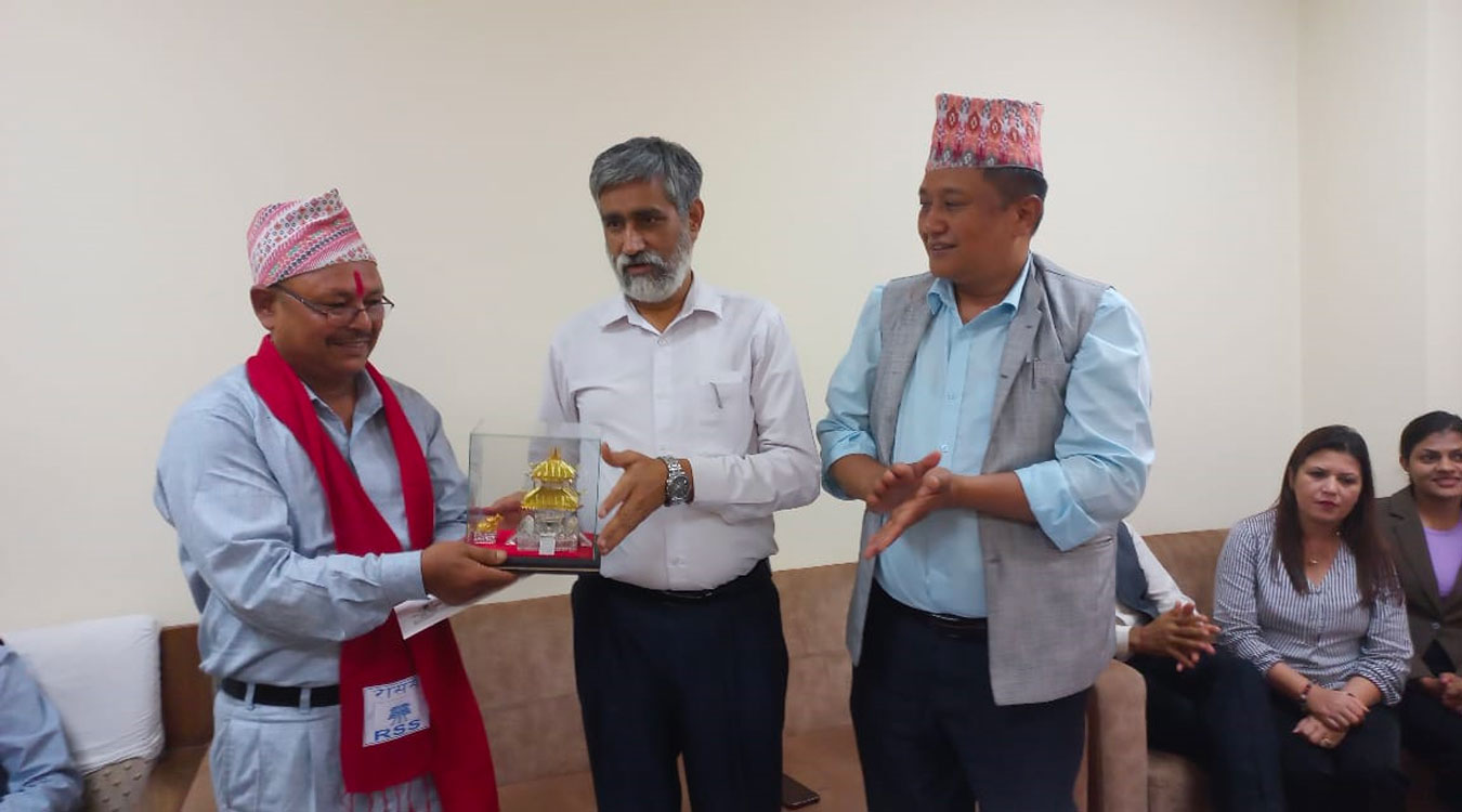 सेवा निवृत्त राससकर्मी विश्वकर्माको बिदाई