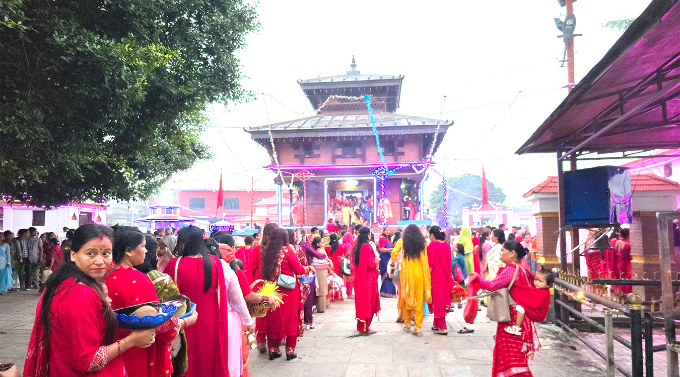 आज देशभरका शक्तिपीठमा भक्तजनको भीड