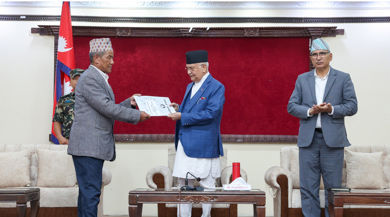 विपद्पछिको पुनःनिर्माणको काम छिट्टै अघि बढ्छ :  प्रधानमन्त्री
