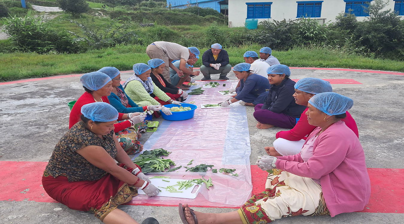 सीमान्तकृत समुदायलाई घरबासमार्फत रोजगारसँग जोडिदै