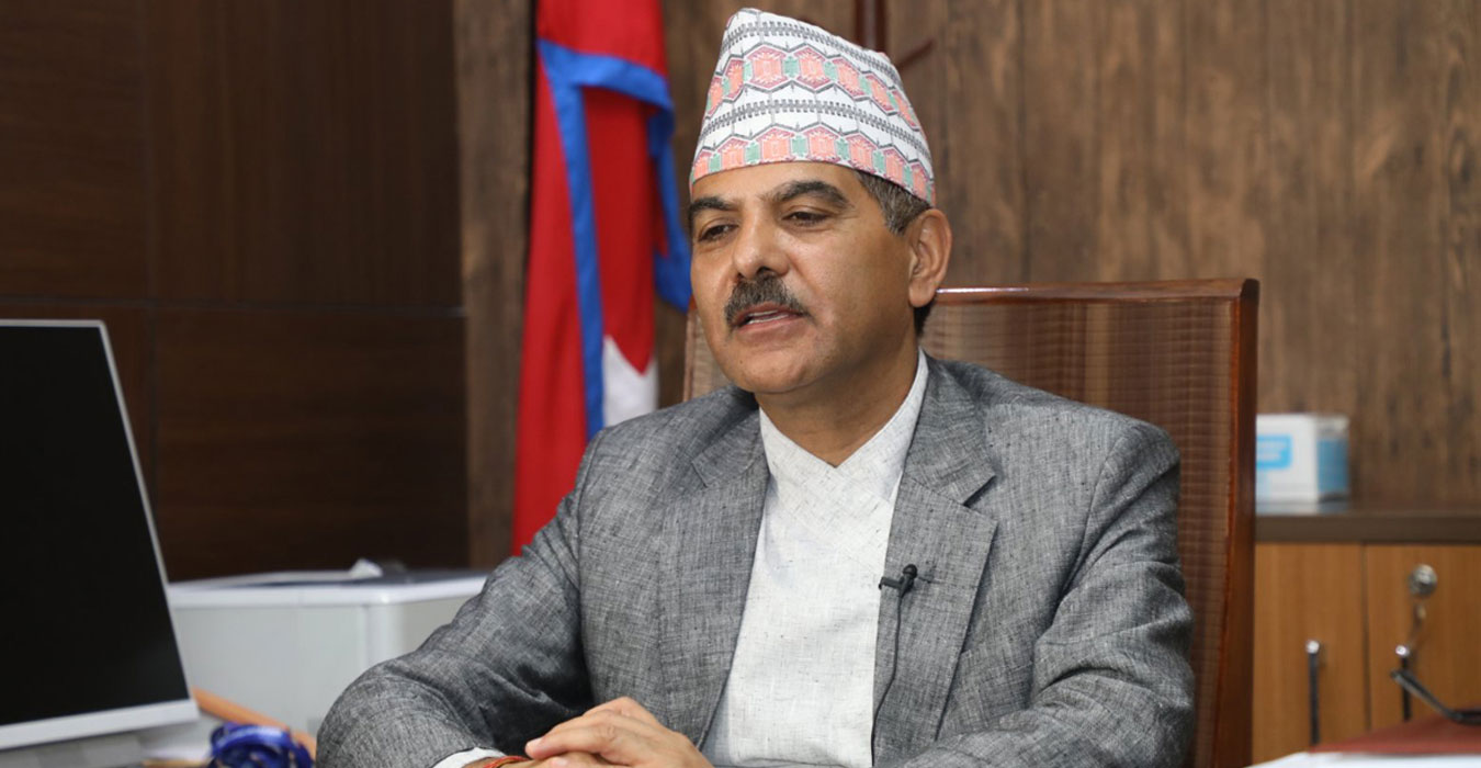 मुख्यसचिव वैकुण्ड अर्यालले दिए राजीनामा