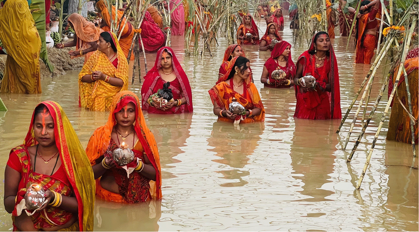 उदाउँदो सूर्यलाई अर्घ्य अर्पणसँगै छठपर्व सम्पन्न