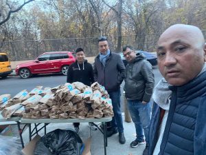 जिपी फाउण्डेसद्वारा उडसाईड परीसरमा निःशुल्क खाद्यान्न वितरण