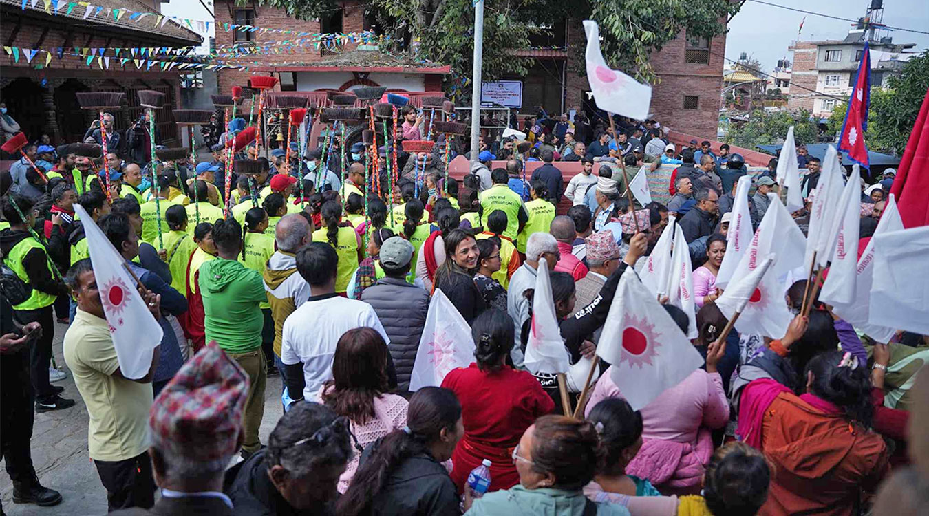 कीर्तिपुरको मेयर र वडाध्यक्षमा एमालेको तर्फबाट उम्मेदवारी दर्ता