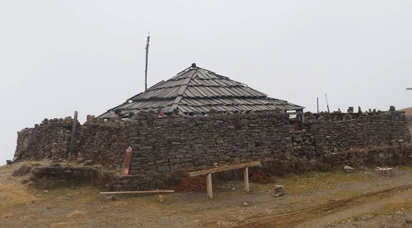 भोजपुरको टेम्केसिद्ध महादेव मन्दिरको जीर्णद्धार गरिँदै