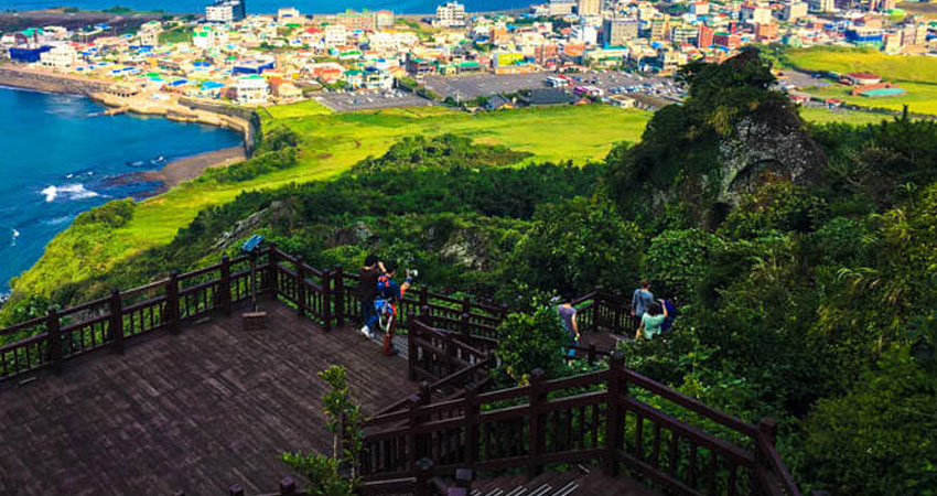 दक्षिण कोरियाको एक टापुमा ३८ जना भियतनामी पर्यटक बेपत्ता : मिडिया