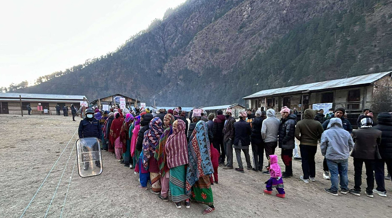 मतदान सकिँदा देशभर ६२ प्रतिशत मत खसेको अनुमान