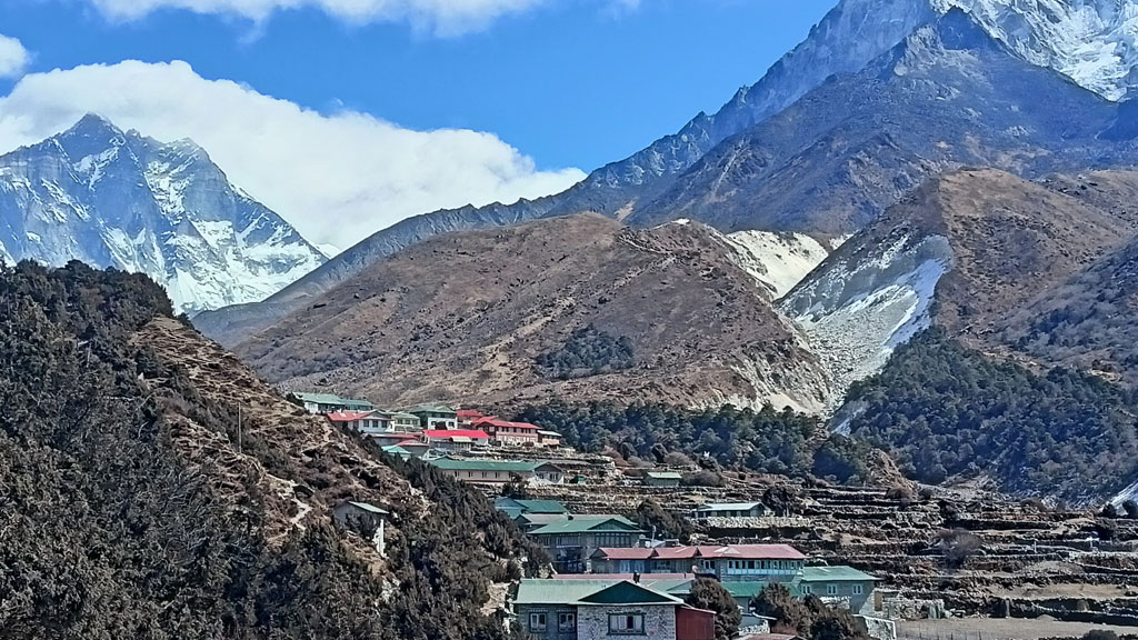 जलवायु परिवर्तनको कहर : सगरमाथा क्षेत्रका महिलाको स्वास्थ्यमा सङ्कट