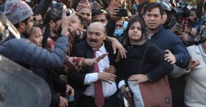 दिनेश त्रिपाठीमाथि हातपातको प्रयास गर्ने व्यक्ति प्रहरी नियन्त्रणमा