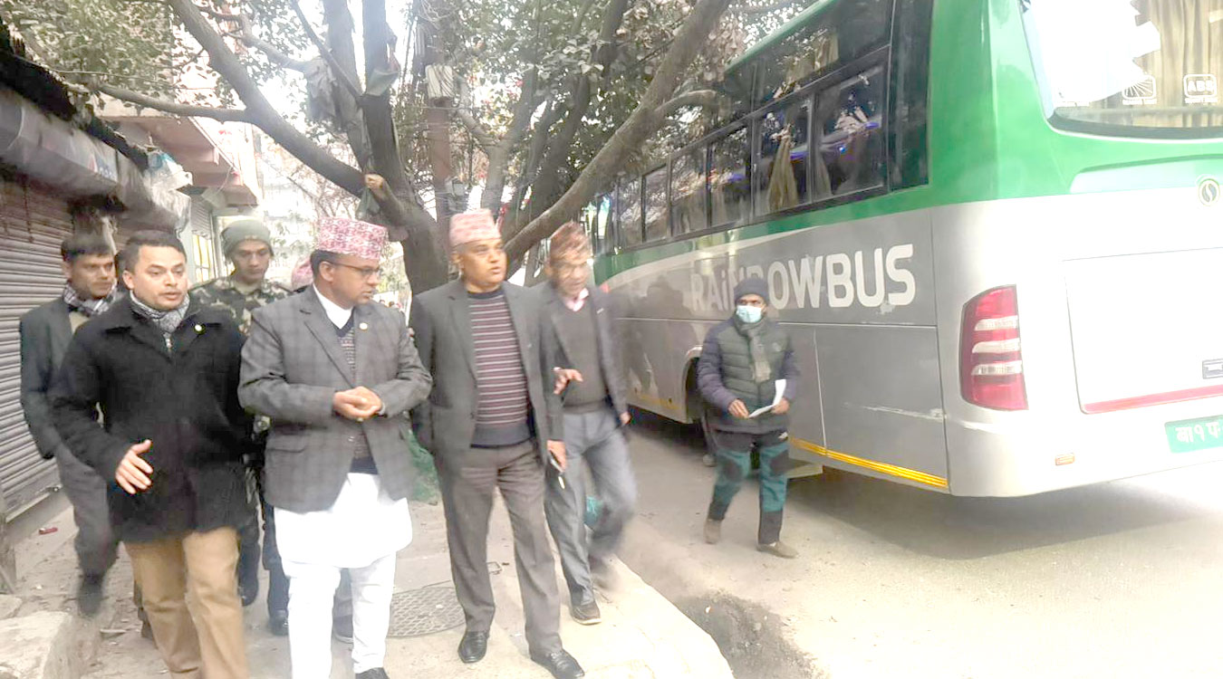 पर्यटक बसपार्क निर्माण गर्न माग