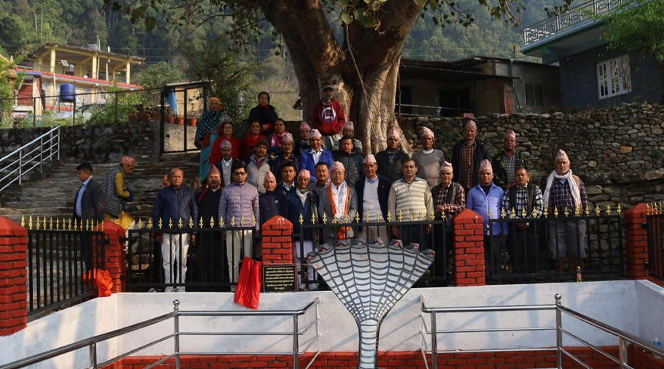 ईशानेश्वर महादेव मन्दिर परिसर स्थित गौरीकुण्ड ओझेलमा