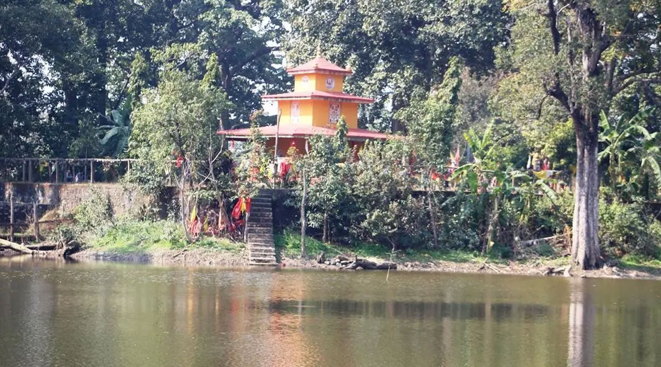 धार्मिक तथा पर्यटकीय ताल पुरिँदै