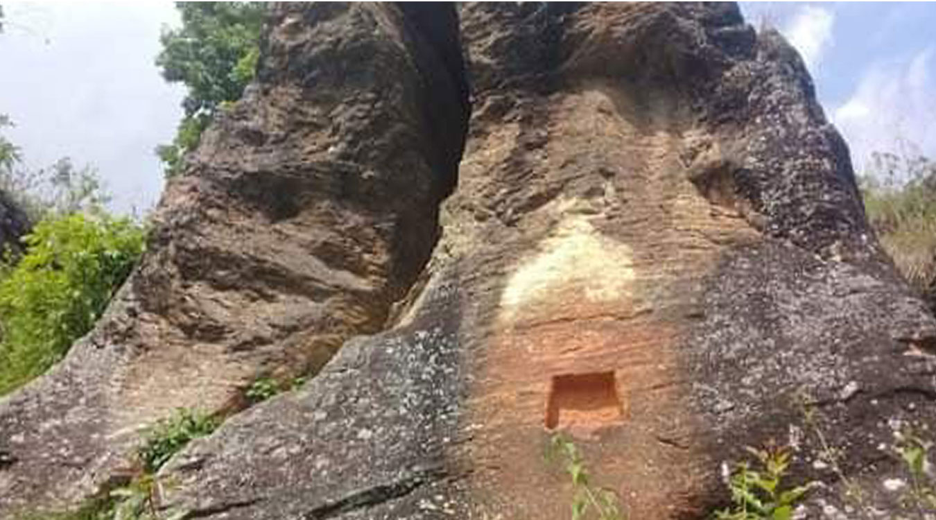 टक्सारको सरस्वती गुफा ओझेलमा