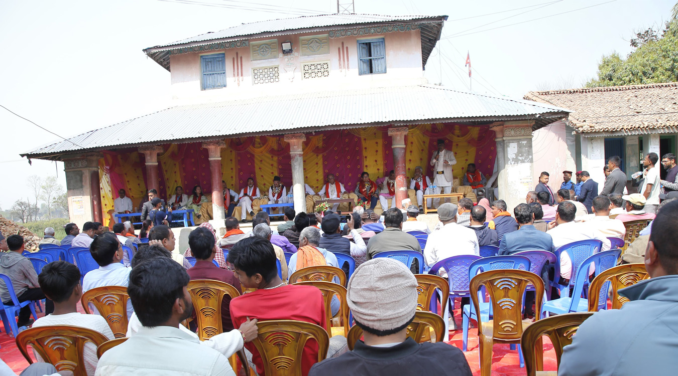 बालेन शाहको पुख्र्यौली घरमा पुगे प्रचण्ड