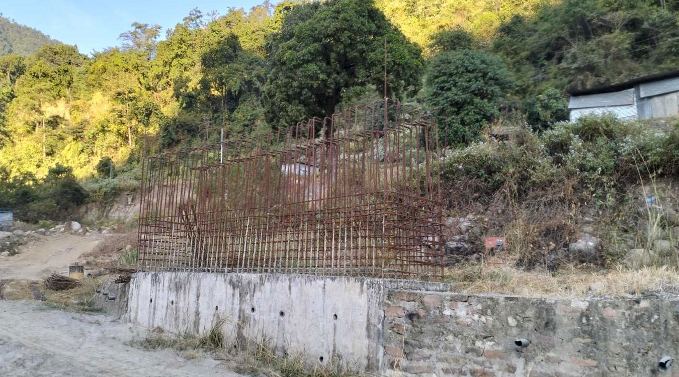 आठ वर्षमा पनि बन्न सकेन प्रदेश राजधानी जोड्ने पुल