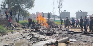 टिकाथलीमा बोरिङ खन्दा निस्कियो आगोको ज्वाला