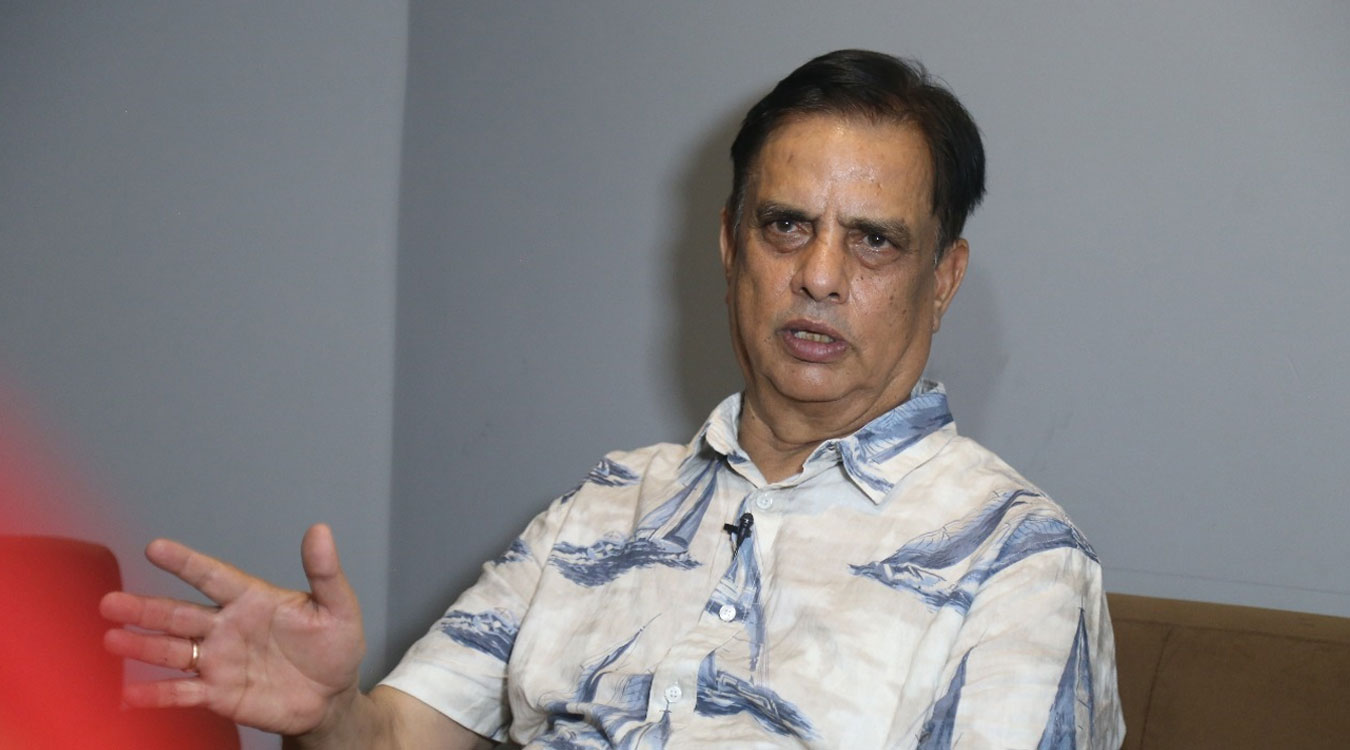 राजनीतिमा आउने सोच छैन, युवालाई छाड्ने हो : हरिवंश आचार्य