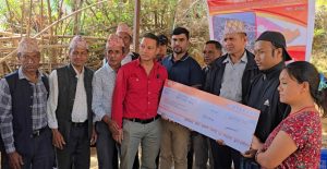 मिर्गौला पीडितलाई परोपकारी सेवा समितिको सात लाख सहयोग