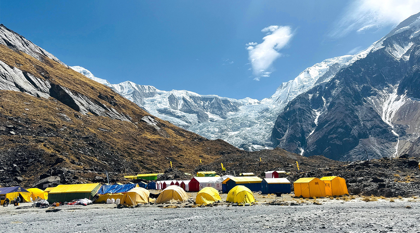 अन्नपूर्ण आधार शिविर पुग्न थाले आरोही