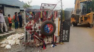 स्याङ्जामा छुट्टाछुट्टै जिप दुर्घटना : लाखौँको भौतिक क्षति
