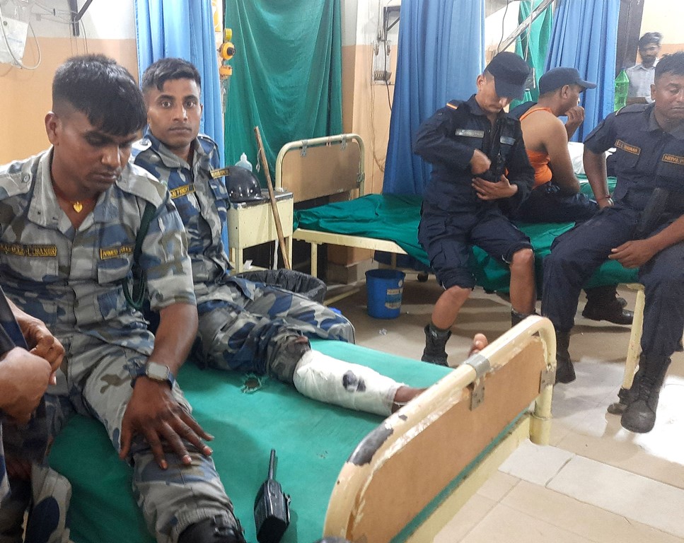 झडपका घाइतेको नारायणी अस्पतालमा उपचार हुँदै