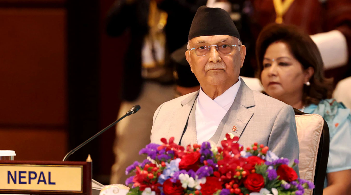 प्रधानमन्त्री ओली स्वदेश फिर्ता हुँदै