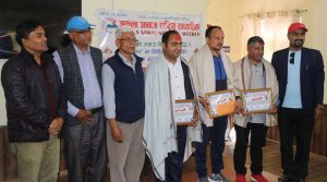 स्याङ्जाका क्रियाशील तीन अग्रज पत्रकारलाई सम्मान
