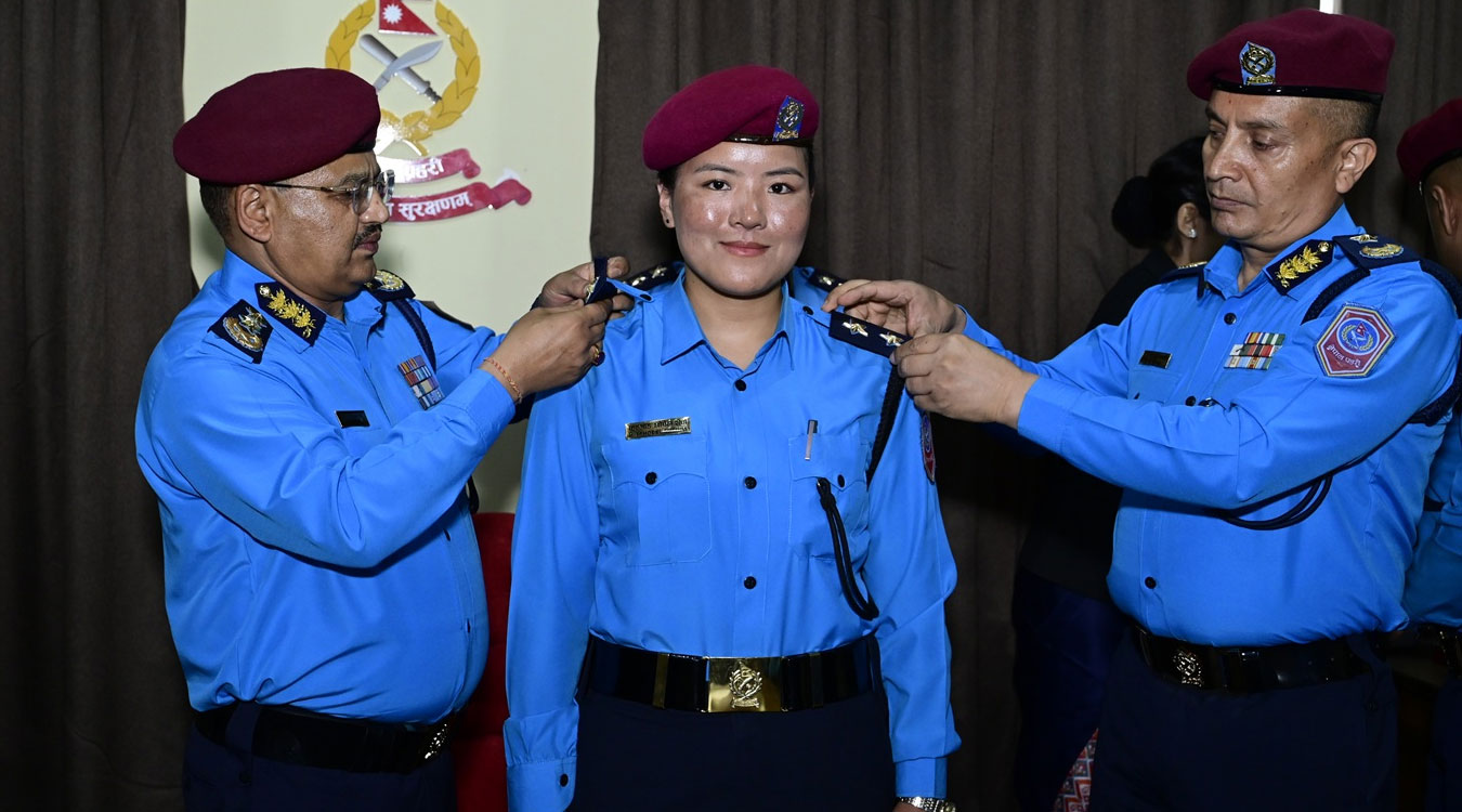 सगरमाथा आरोहण गरेकी प्रनानी शेर्पालाई दज्र्यानी चिह्न