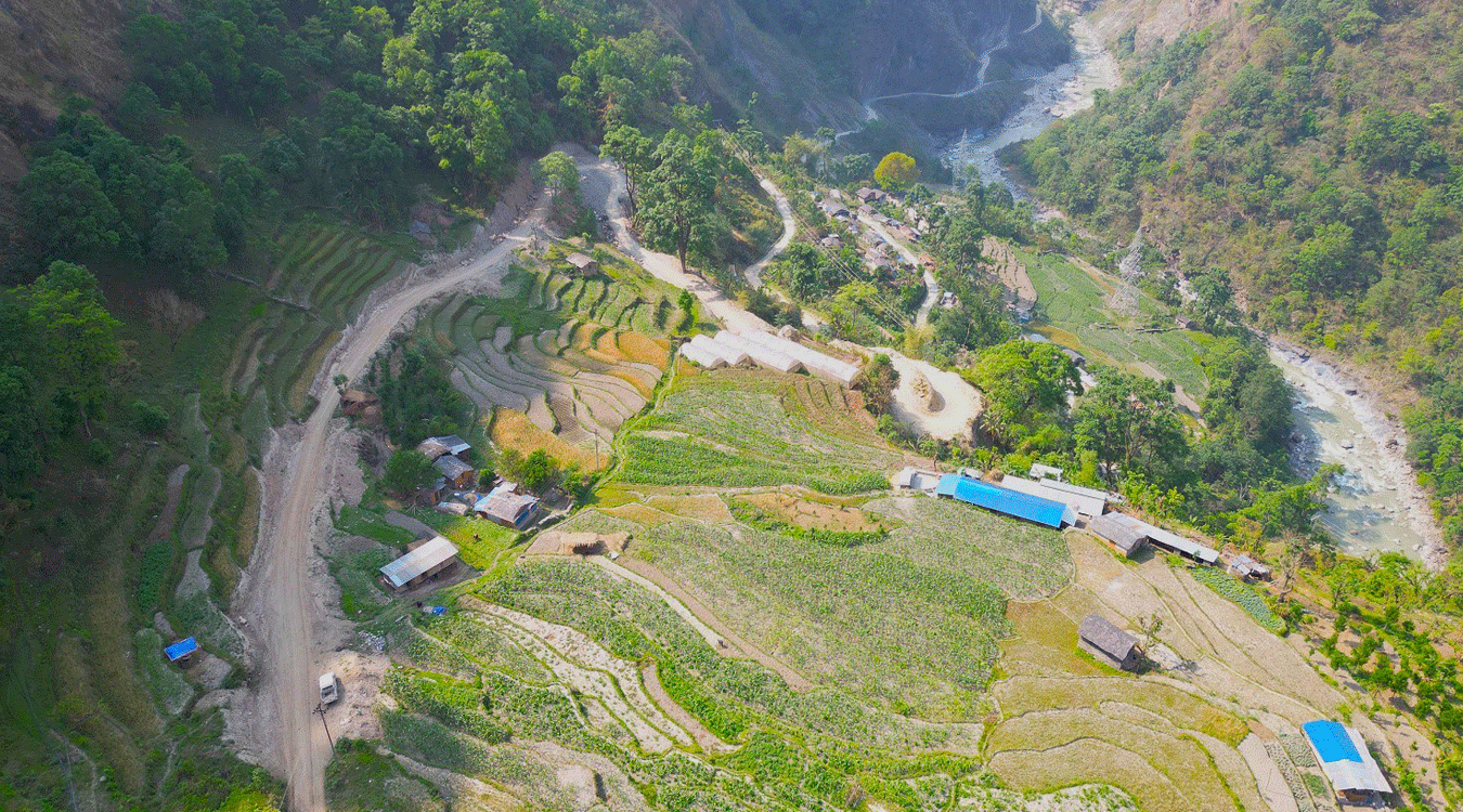 ट्रयाक खुलेको १४ वर्षपछि सडकको स्तरोन्नति