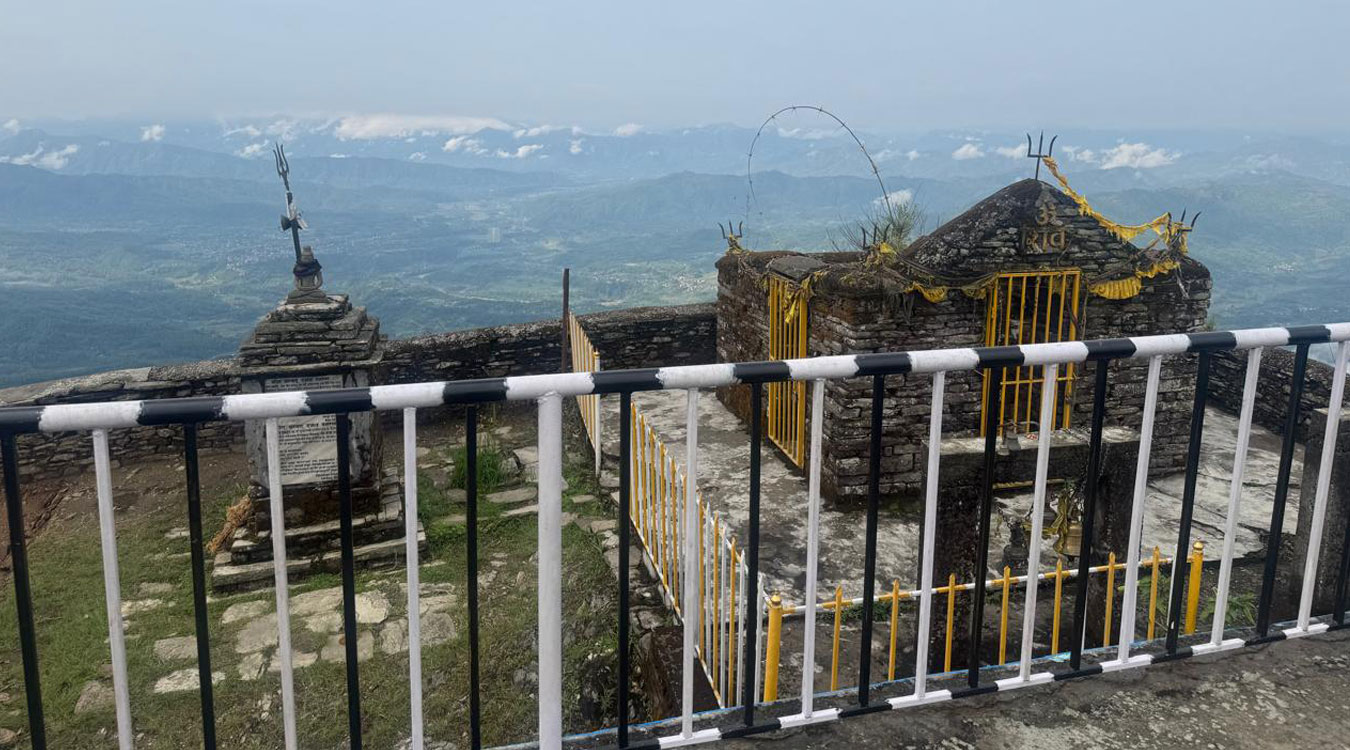 आन्तरिक तथा बाह्य पर्यटकको आकर्षणको केन्द्र बन्दै ‘राइनासकोट’