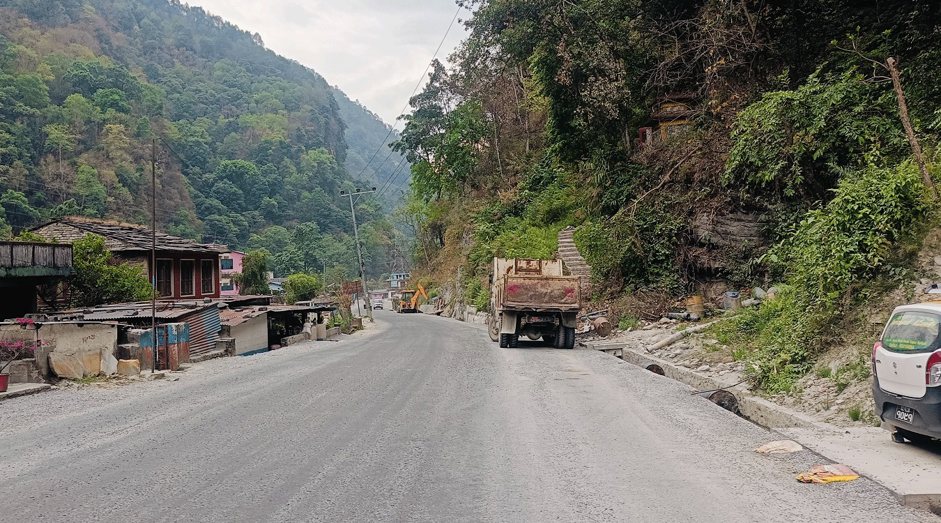 विश्व बैंकको अनुदान प्राप्त सडक स्तरोन्नतिमा ढिलाइ