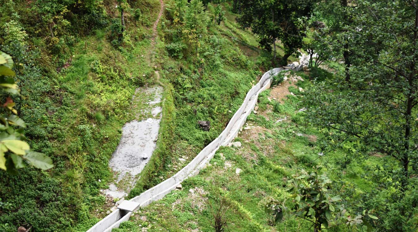 पर्वतमा नहर बनाएर बाढी नियन्त्रण