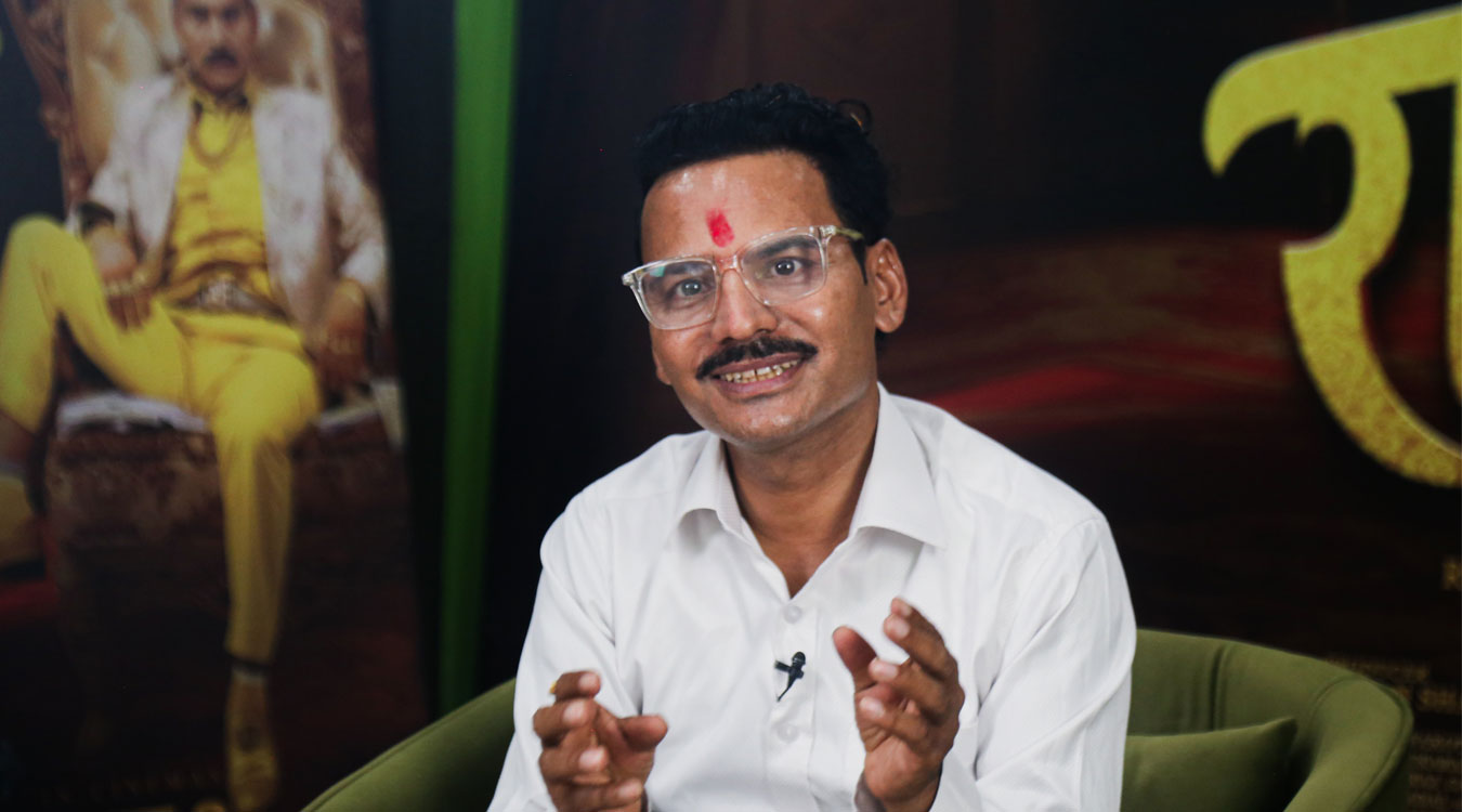 ‘साइलेन्ट कमेडी’ चलचित्रमा काम गर्ने इच्छा छ : कलाकार घिमिरे