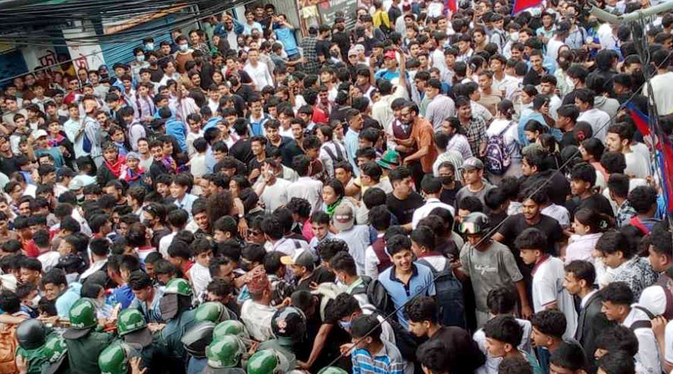 जेनजी प्रदर्शन : इटहरीमा प्रहरीले चलाएको गोली लागेर २ जनाको मृत्यु