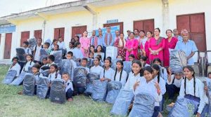 एनएमबि बैंकद्वारा अमर जैन विद्यालयमा स्कुल ब्याग र व्वाटर डिस्पेन्सर हस्तान्तरण