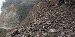 तुइन खोलाको पहिरो पन्छाउन दुई दिन लाग्ने