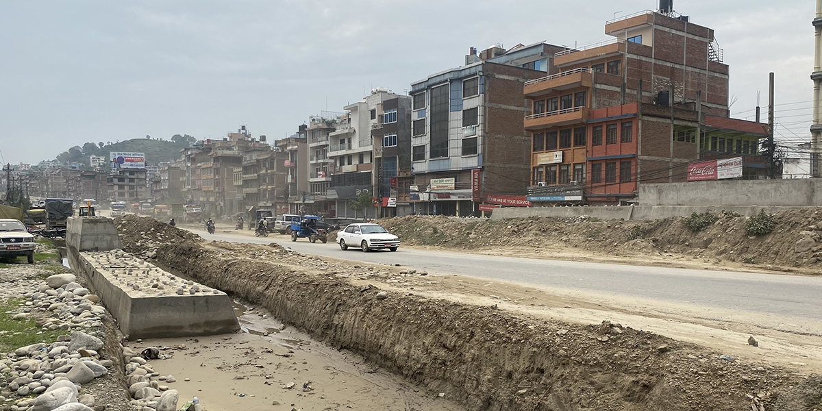 साँगा-धुलिखेल सडकः पुलबजार खण्डमा स्तरोन्नति सुरु