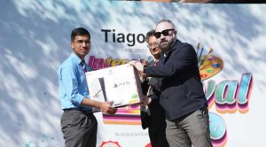 टियागो इभि अन्तर–विद्यालय कला प्रतियोगिता ‘कार्टनिभल’का विजेता आशिम र समय्यालाई PS5 पुरस्कार