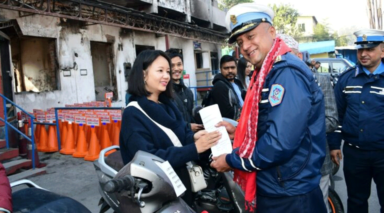 चोरी भएका ६० वटा मोटरसाइकल र स्कुटर हस्तान्तरण