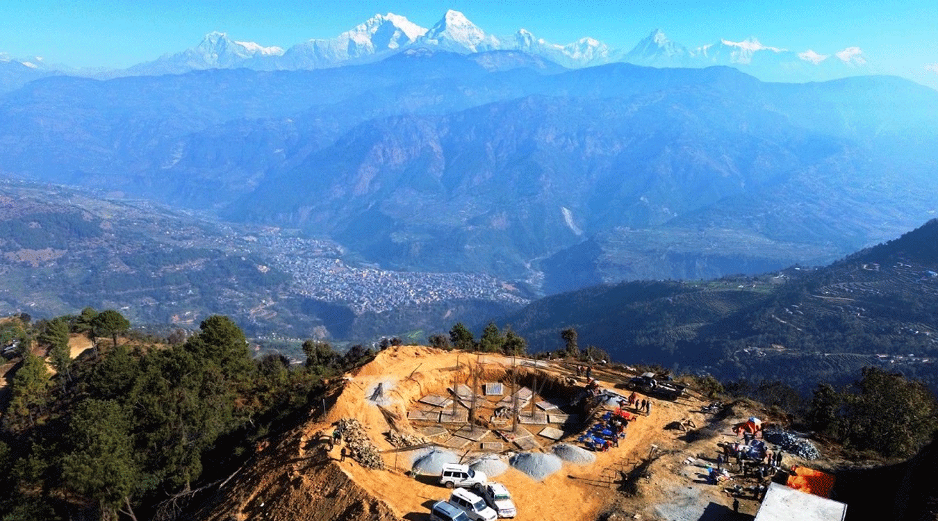 ‘ब्लु हिल’मा धमाधम पर्यटकीय पूर्वाधार निर्माण गरिँदै