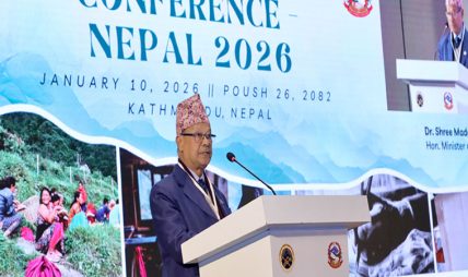 रेशमखेतीको बिस्तारबाट अर्थतन्त्रमा सुधार ल्याउन सकिने मन्त्री परियारको विश्वास रेशमखेतीको बिस्तारबाट अर्थतन्त्रमा सुधार ल्याउन सकिने मन्त्री परियारको विश्वास