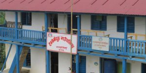 काम नगर्ने ठेकेदारलाई कारबाही अघि बढायो टेम्केमैयुङले