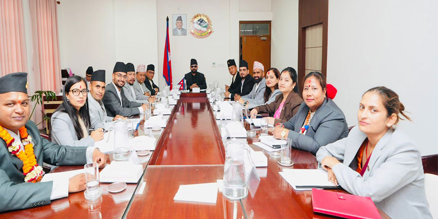 शनिबार र आइतबार बिदा, सरकारी कार्यालयको समय बिहान ९ बजेदेखि साँझ ५ बजेसम्म