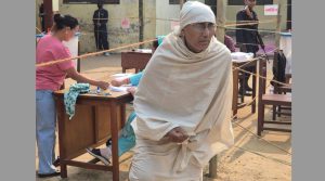 बाँकेमा किरियापुत्रीद्वारा मतदान