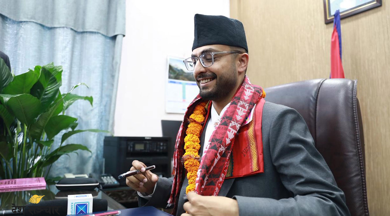 शिक्षामन्त्री पोखरेलद्वारा पदभार ग्रहण