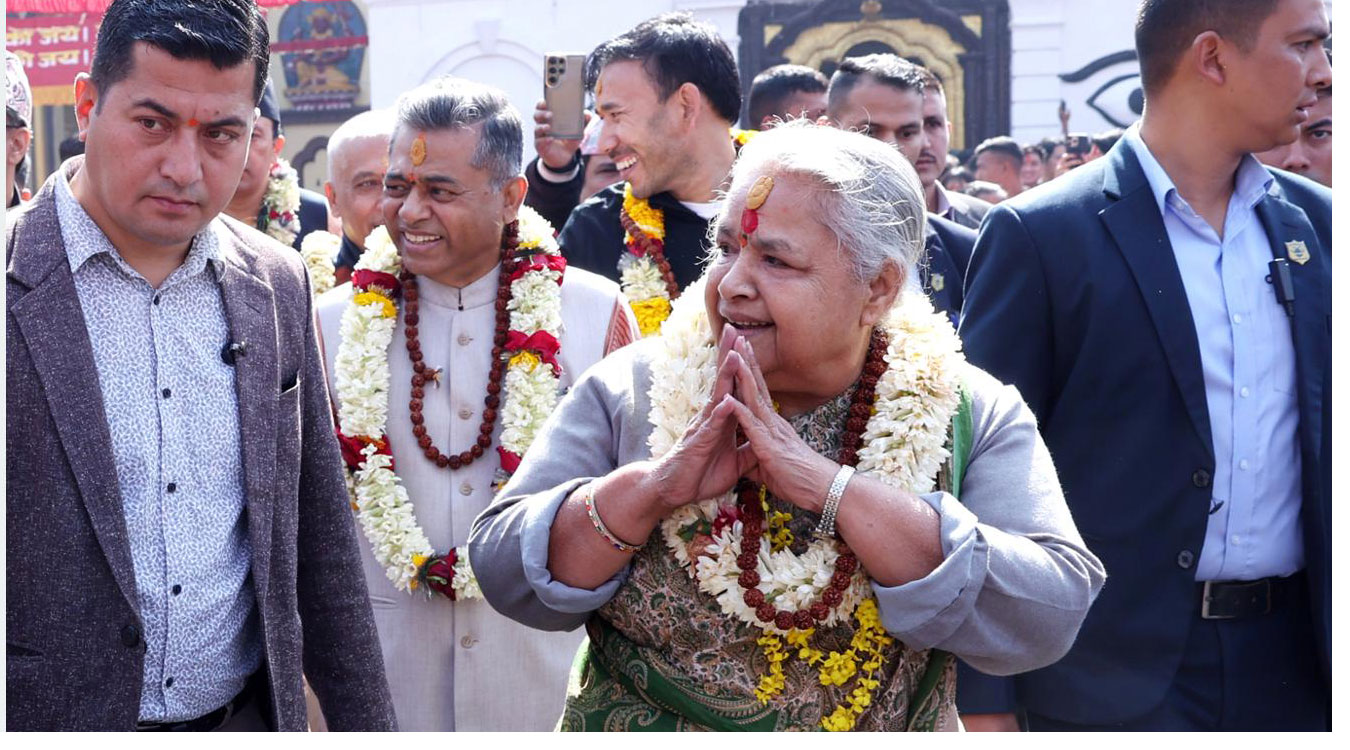 प्रधानमन्त्रीद्वारा पशुपतिनाथको दर्शनसहित रुद्राभिषेक पूजा