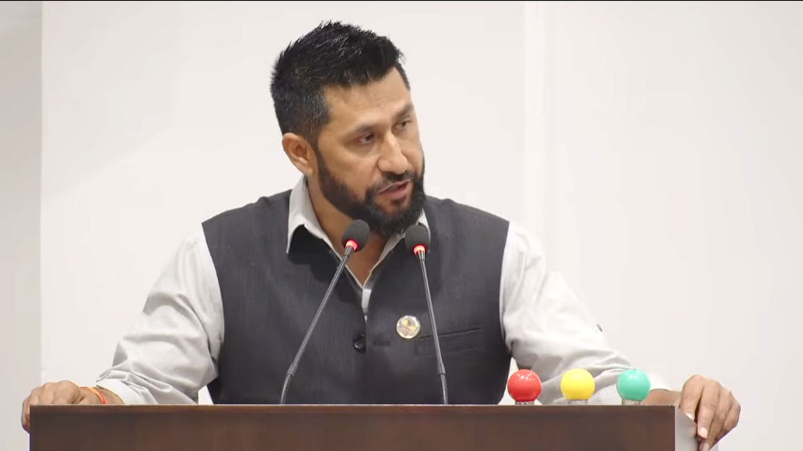 “सिंहदरबार बदल्न सुरु गरिसक्यौं” – रवि लामिछाने