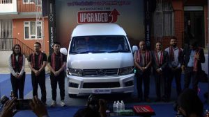 शक्तिशाली र स्मार्ट: किंग लङ्गको १६ सिटर EV भ्यान नेपालमा सार्वजनिक