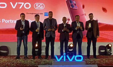 फोटोग्राफी प्रेमीका लागि नयाँ रोजाइ: Vivo V70 बजारमा